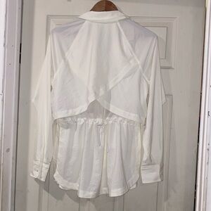 Athleta Northstar shirt. White Button-Up Shirt. Size M